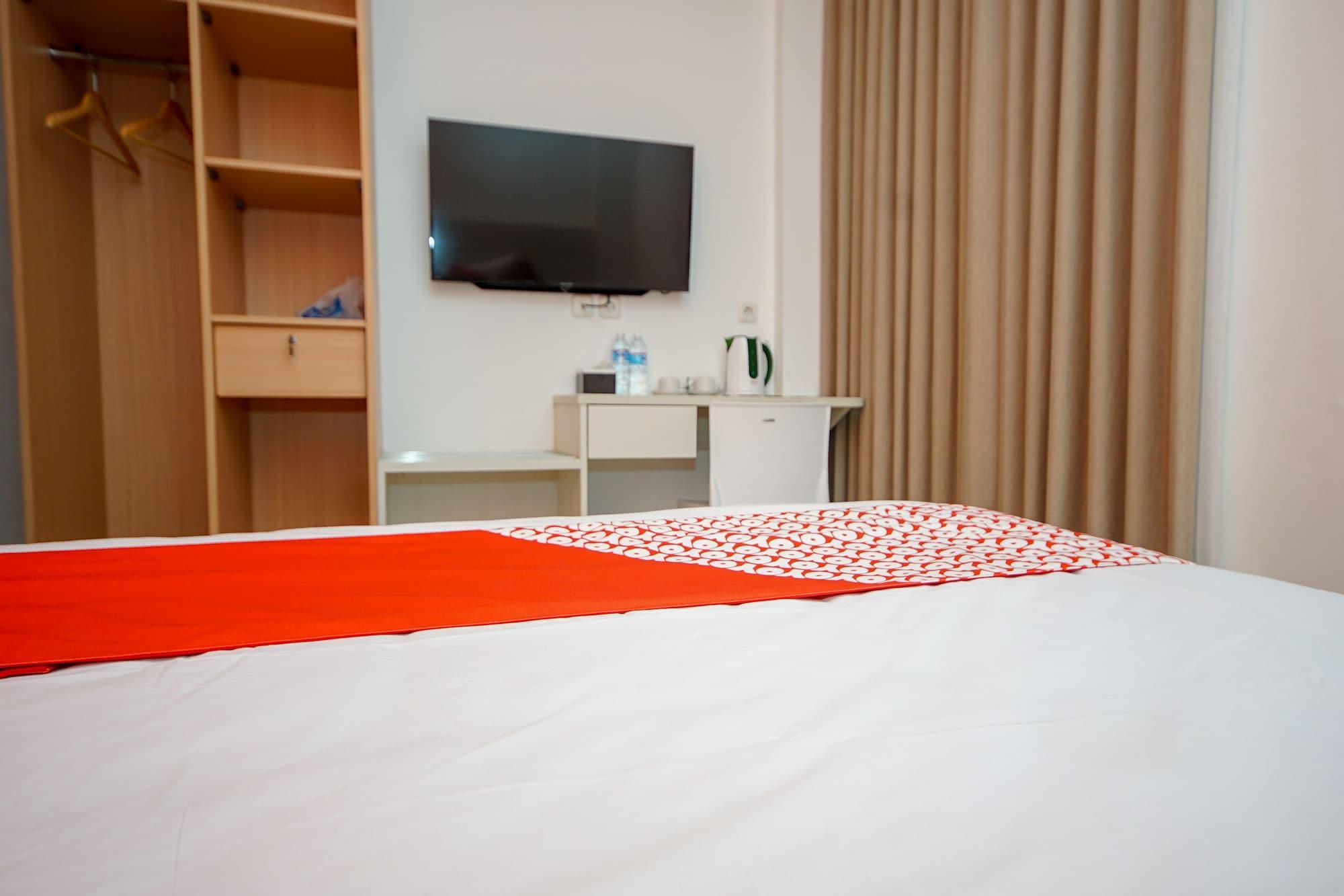 Oyo 344 Kr Hotel Palembang Eksteriør billede