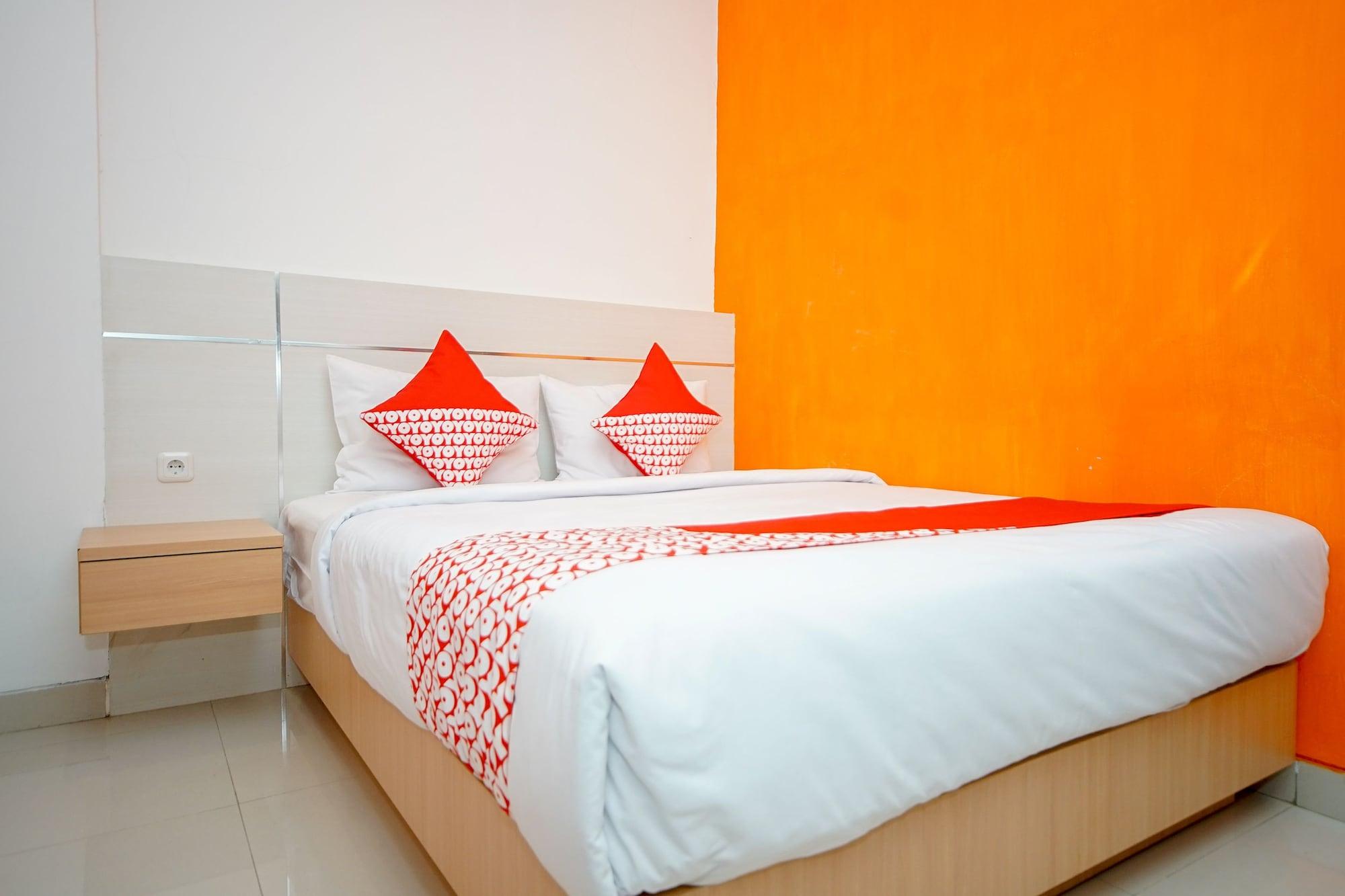 Oyo 344 Kr Hotel Palembang Eksteriør billede