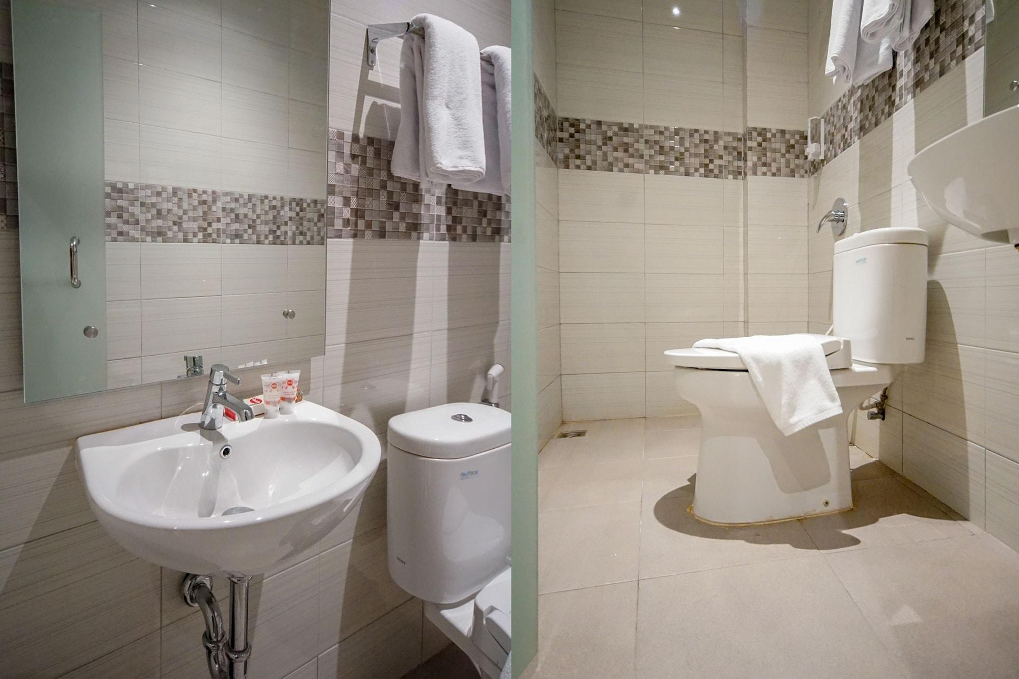 Oyo 344 Kr Hotel Palembang Eksteriør billede