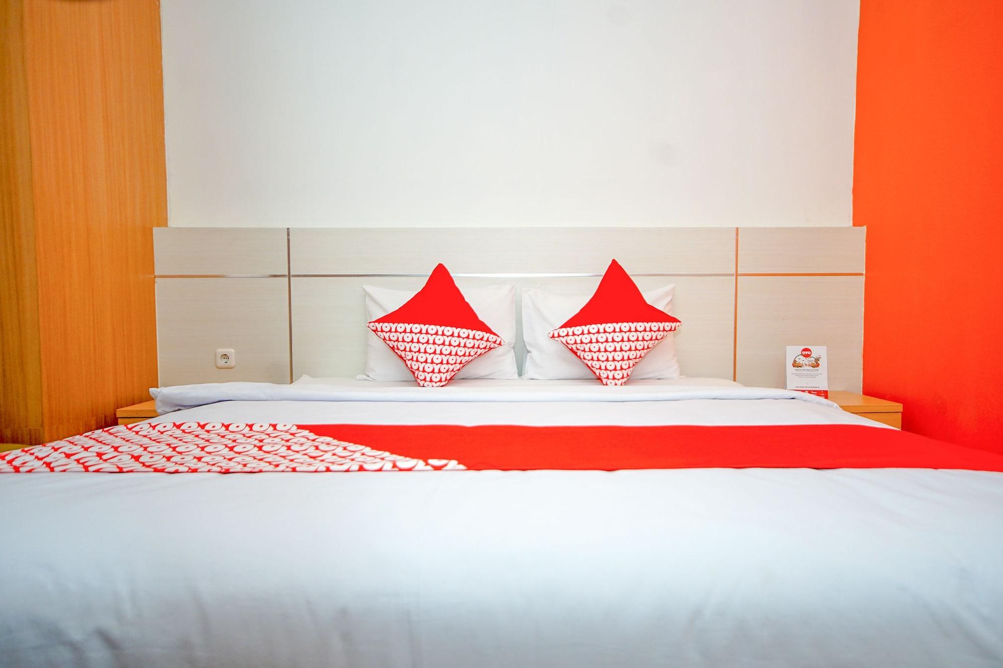 Oyo 344 Kr Hotel Palembang Eksteriør billede