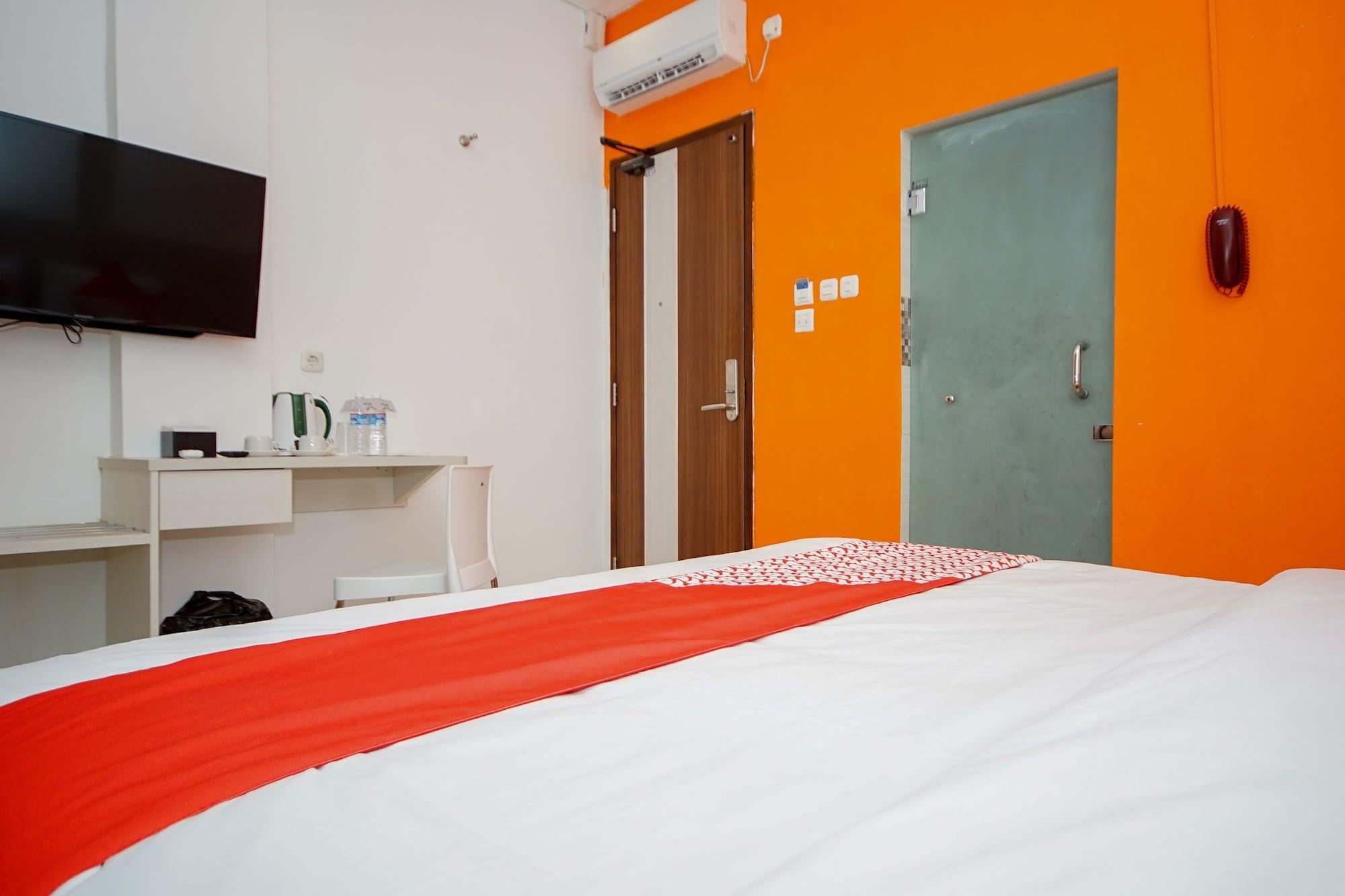 Oyo 344 Kr Hotel Palembang Eksteriør billede
