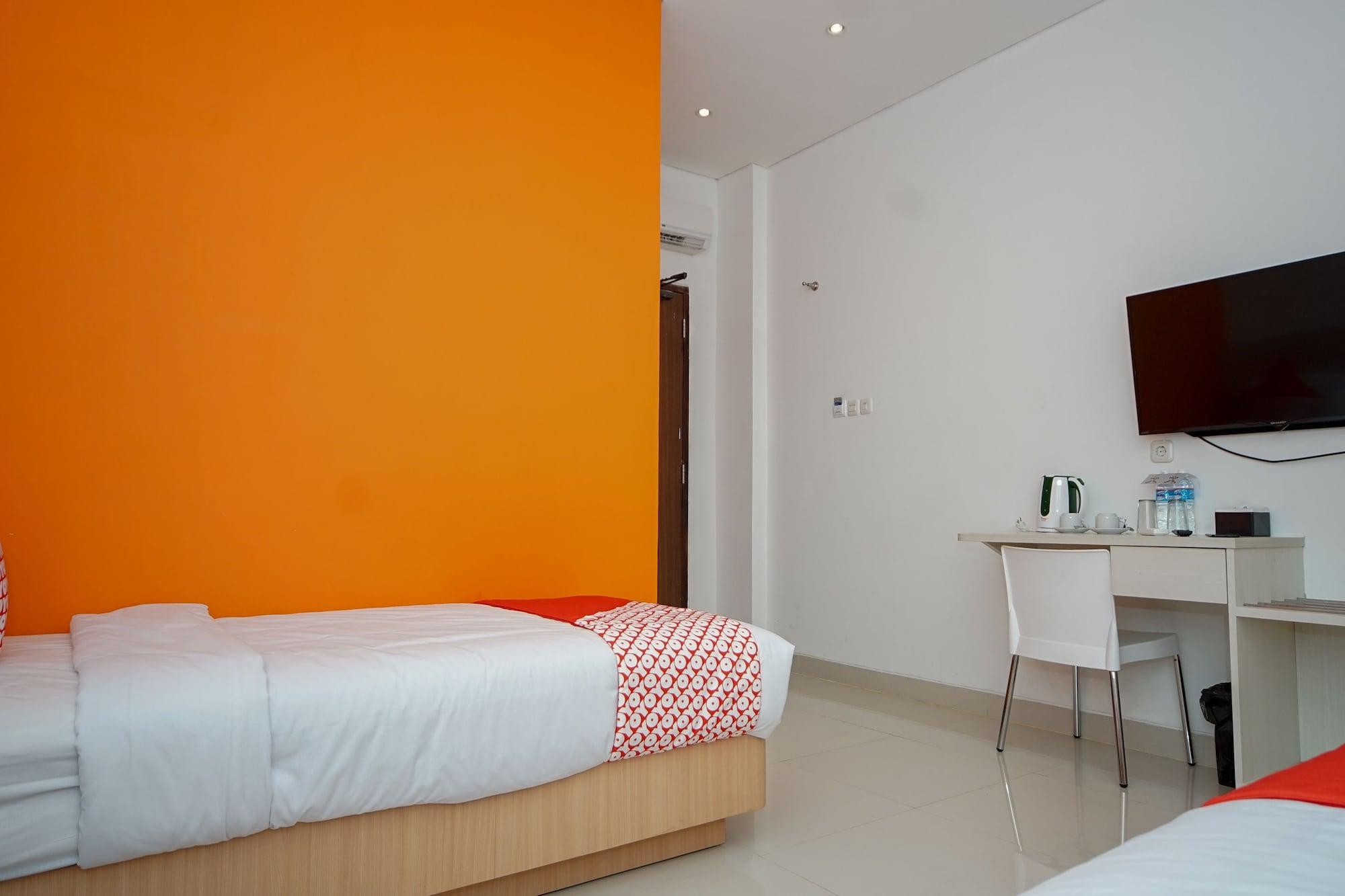 Oyo 344 Kr Hotel Palembang Eksteriør billede