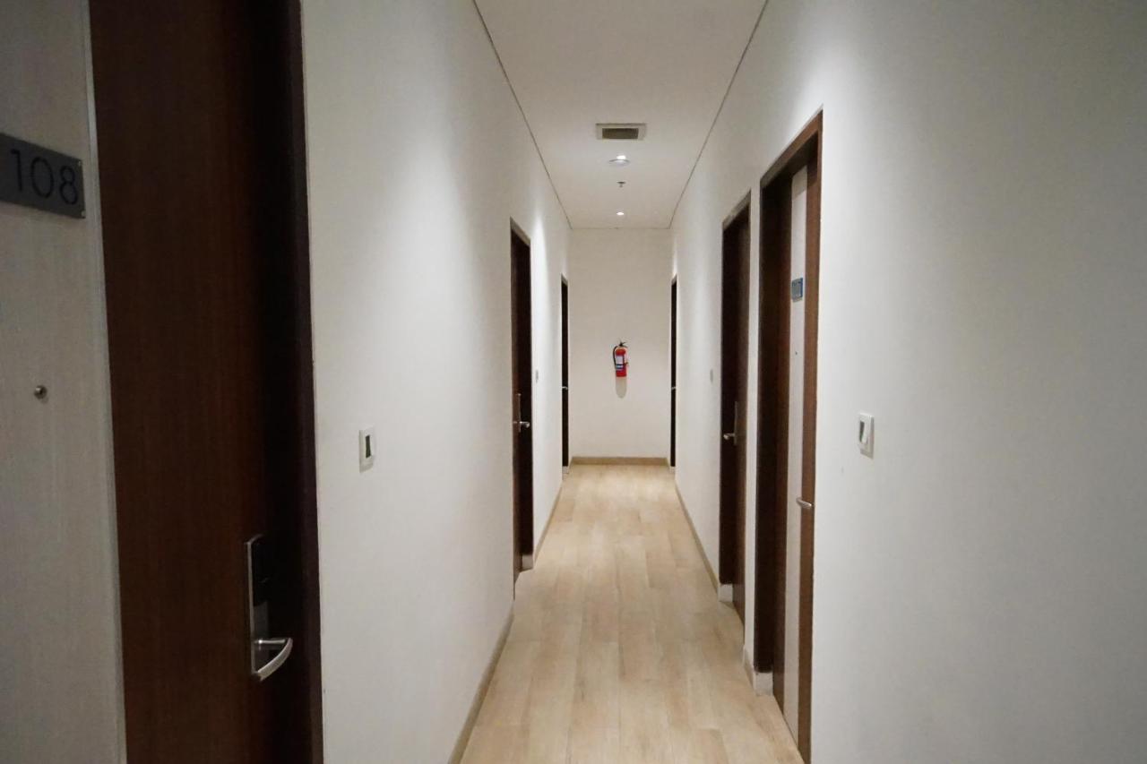 Oyo 344 Kr Hotel Palembang Eksteriør billede