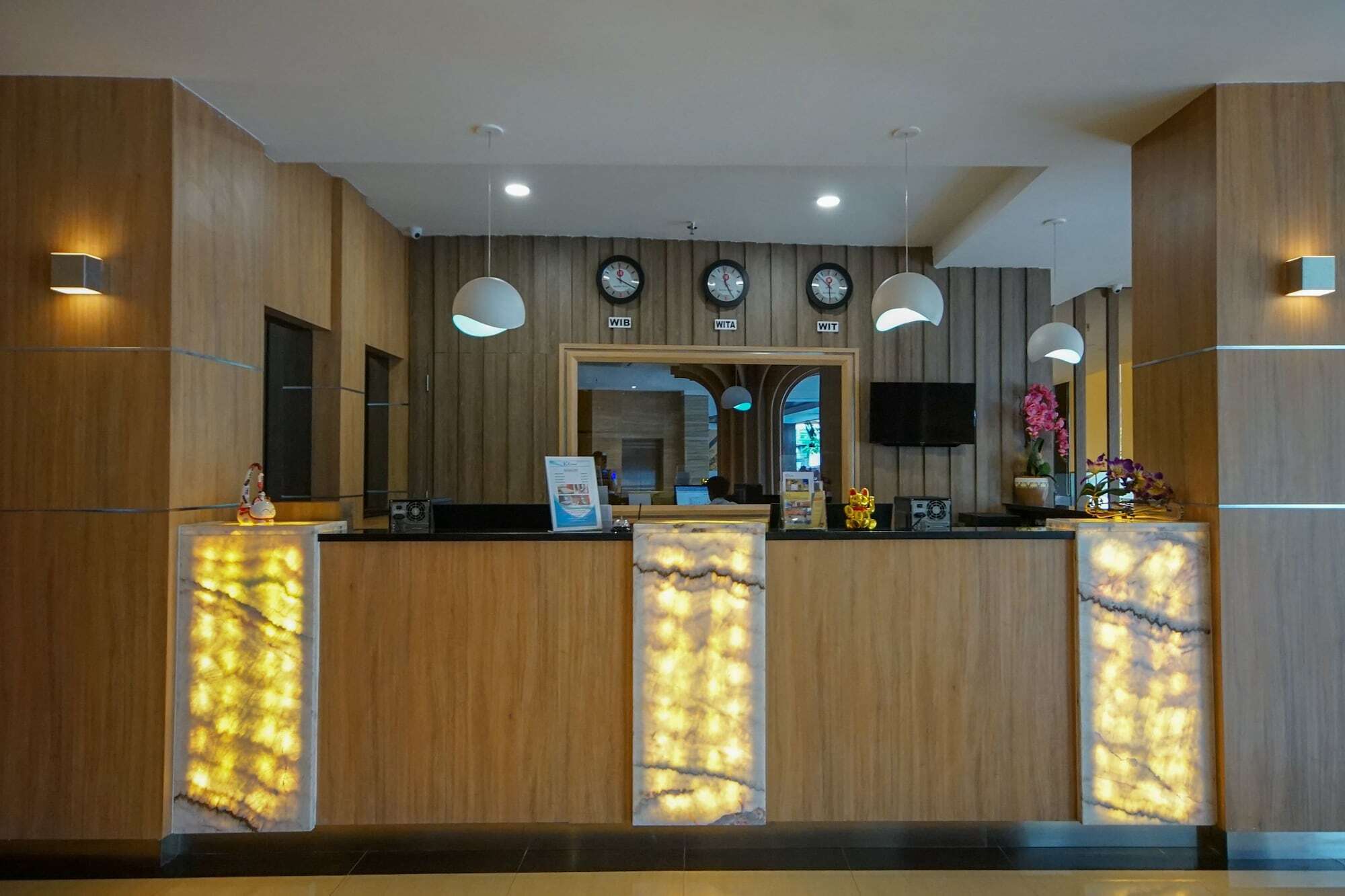 Oyo 344 Kr Hotel Palembang Eksteriør billede